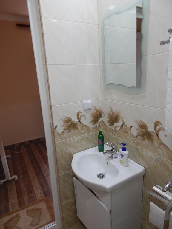 Arami Guest House Dilijan Eksteriør billede