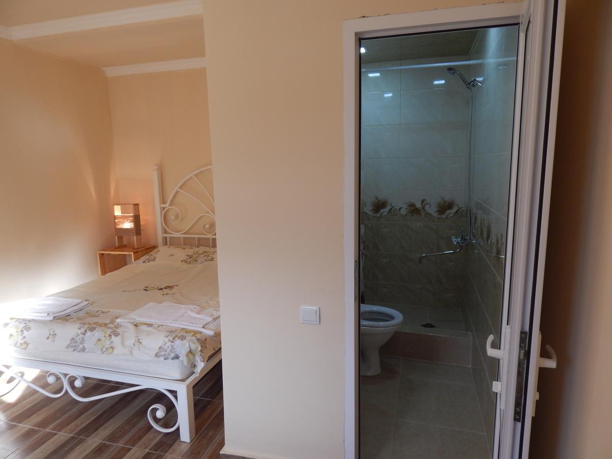 Arami Guest House Dilijan Eksteriør billede