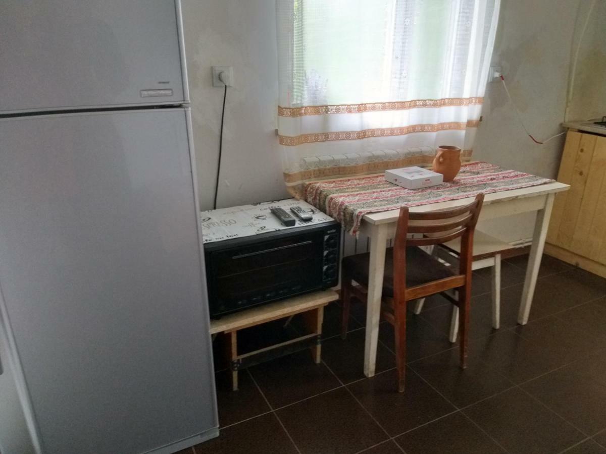 Arami Guest House Dilijan Eksteriør billede